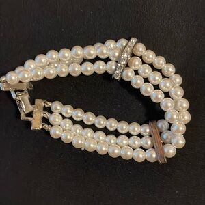 Pearl and rhinestone bracelet.